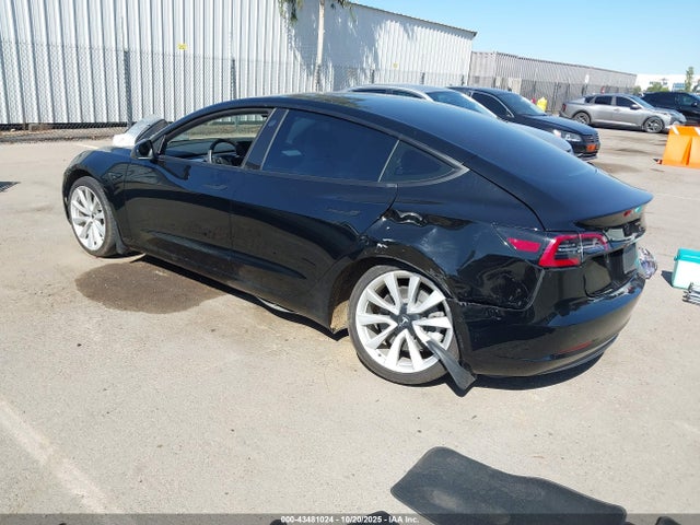 2020 TESLA MODEL 3 5YJ3E1EA1LF615748 Photo 2
