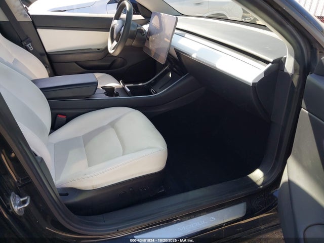 2020 TESLA MODEL 3 5YJ3E1EA1LF615748 Photo 4