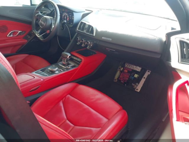 2020 AUDI R8 SPYDER WUAVECFX7L7900986 Photo 4