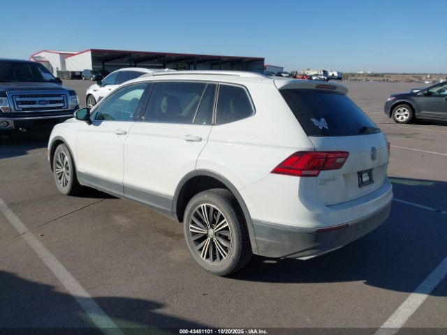 2019 VOLKSWAGEN TIGUAN 3VV2B7AX2KM009842 Photo 2