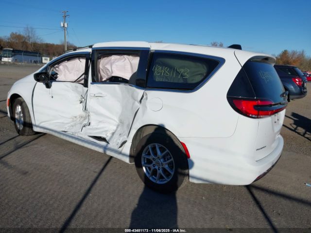 2024 CHRYSLER PACIFICA 2C4RC1BGXRR190150 Photo 2
