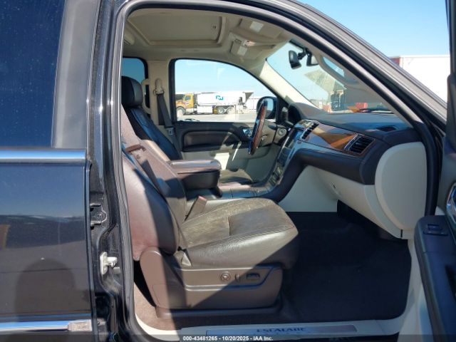 2011 CADILLAC ESCALADE ESV 1GYS4KEF4BR214388 Photo 4