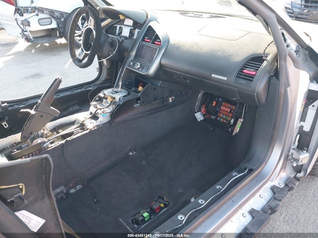 2009 AUDI R8 WUAAN34289N003850 Photo 4