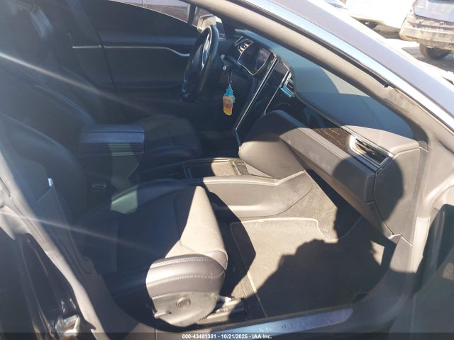 2017 TESLA MODEL S 5YJSA1E25HF213092 Photo 4
