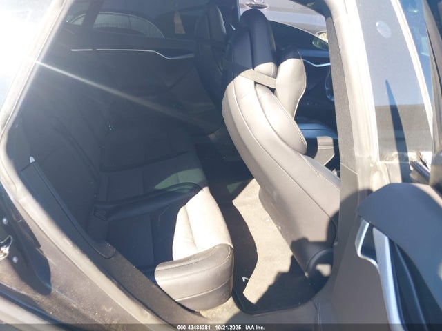 2017 TESLA MODEL S 5YJSA1E25HF213092 Photo 7