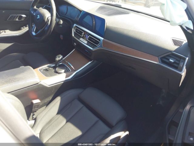 2021 BMW 330I 3MW5R1J03M8B88795 Photo 4