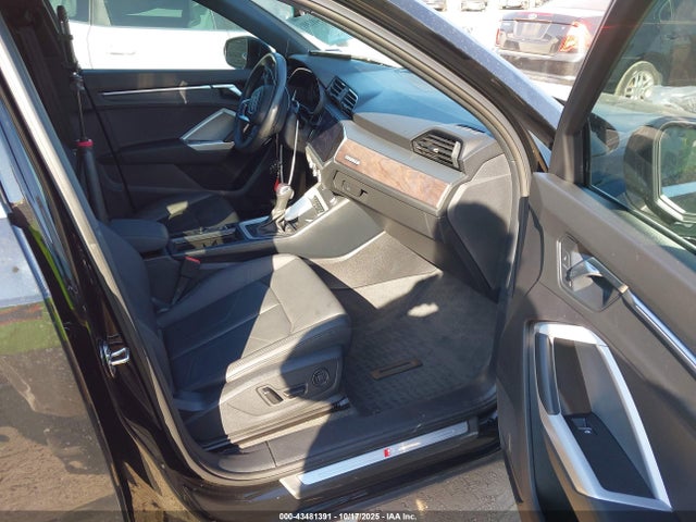 2022 AUDI Q3 WA1EECF38N1021085 Photo 4