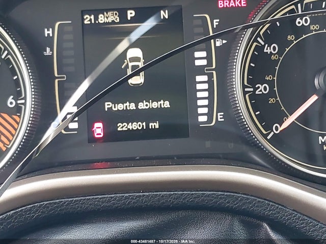 1C4PJLCB1EW204367 Jeep Cherokee Latitude