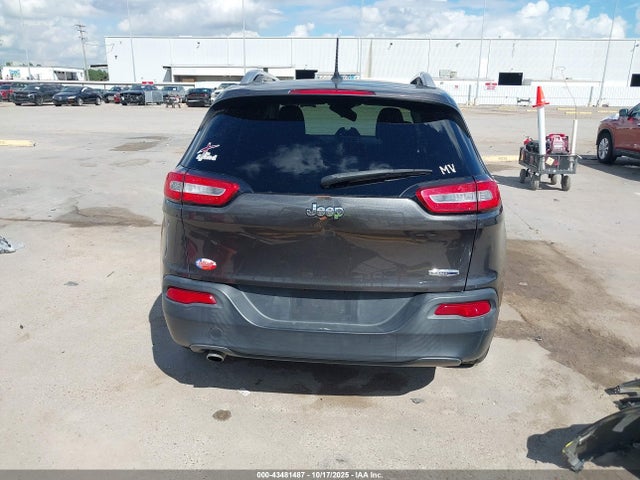 1C4PJLCB1EW204367 Jeep Cherokee Latitude
