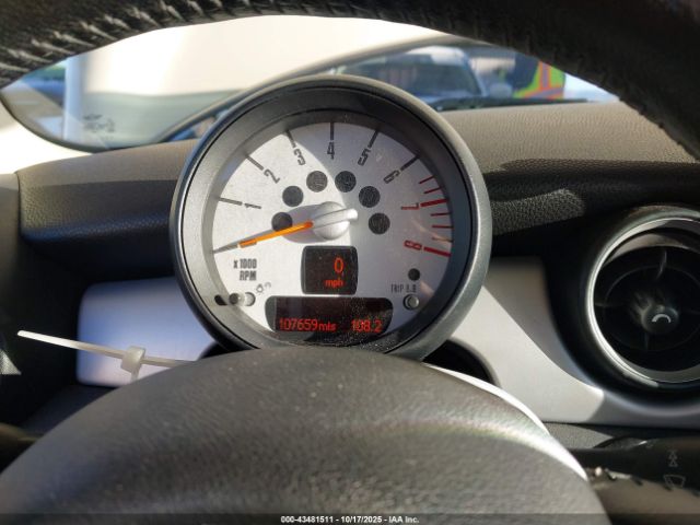 2011 MINI COOPER WMWSU3C56BT094728 Photo 6