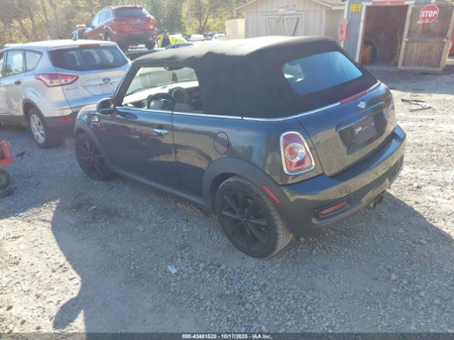 2014 MINI CONVERTIBLE WMWZP3C52ET706661 Photo 2