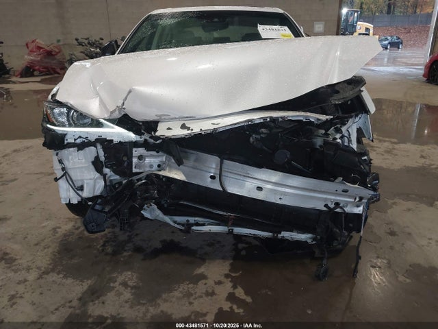 Lexus ES 300H 2021 58ADA1C14MU012406 Image 6