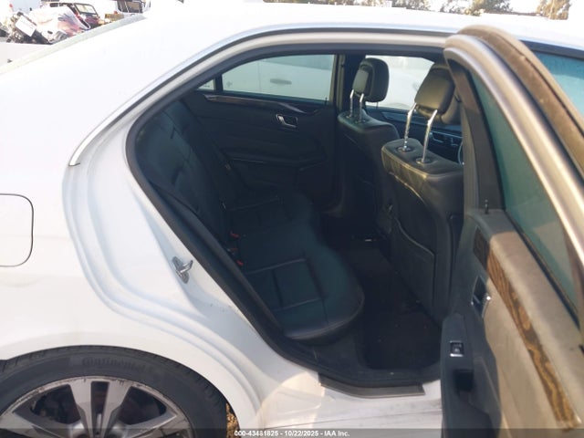 2015 Mercedes-benz E 350 მანქანა იყიდება აუქციონზე, vin: WDDHF5KB7FB124900, აუქციონის ნომერი: 43481825