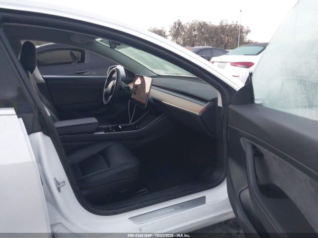 2020 TESLA MODEL 3 5YJ3E1EA5LF744897 Photo 4