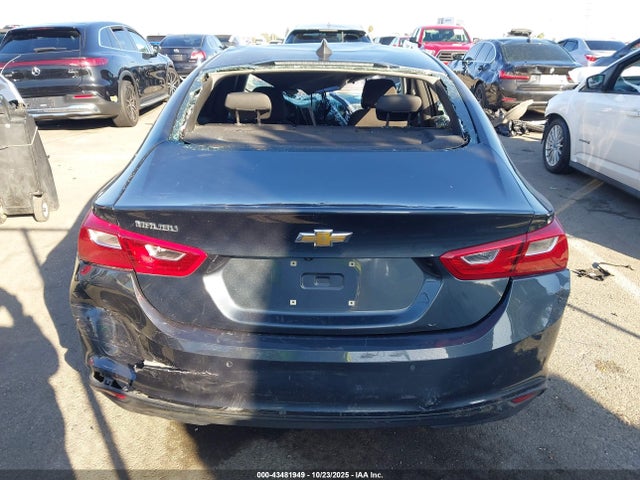 1G1ZC5ST6KF135799 Chevrolet Malibu 1fl