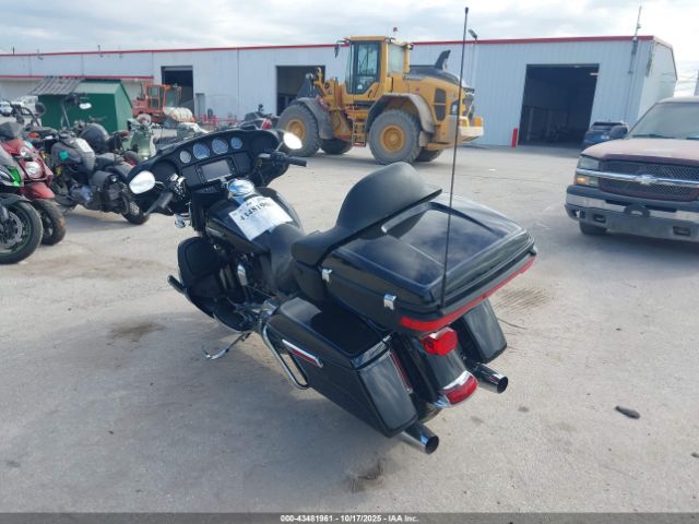 2015 HARLEY-DAVIDSON FLHTCU 1HD1FCM16FB706473 Photo 2