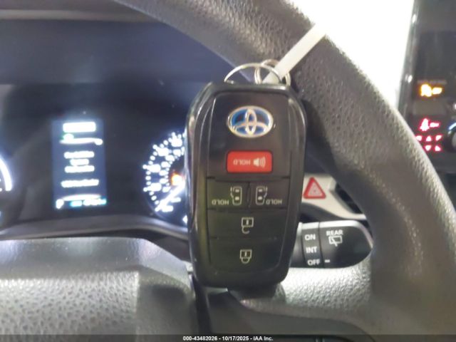 2022 TOYOTA SIENNA 5TDKRKEC4NS108333 Photo 10