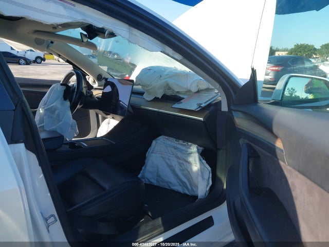 2021 TESLA MODEL 3 5YJ3E1EA2MF091737 Photo 4