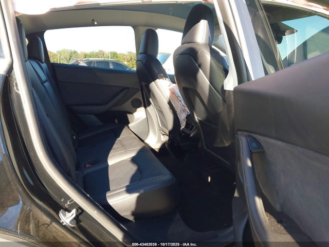 2023 TESLA MODEL Y 7SAYGDEE6PF859408 Photo 7