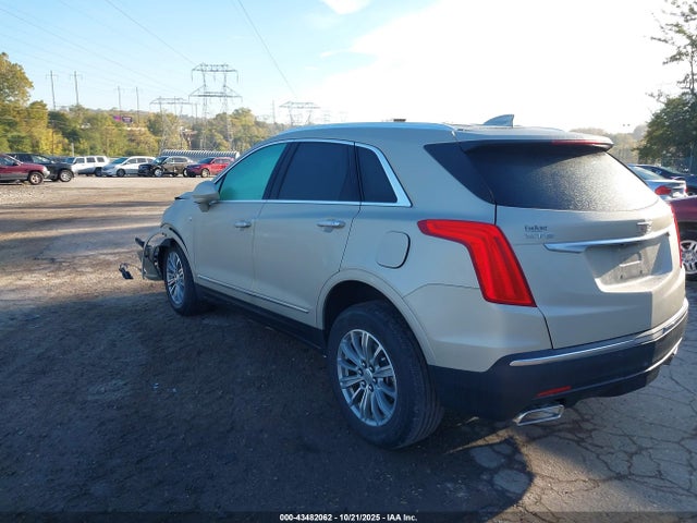 2017 CADILLAC XT5 1GYKNBRS2HZ101312 Photo 2