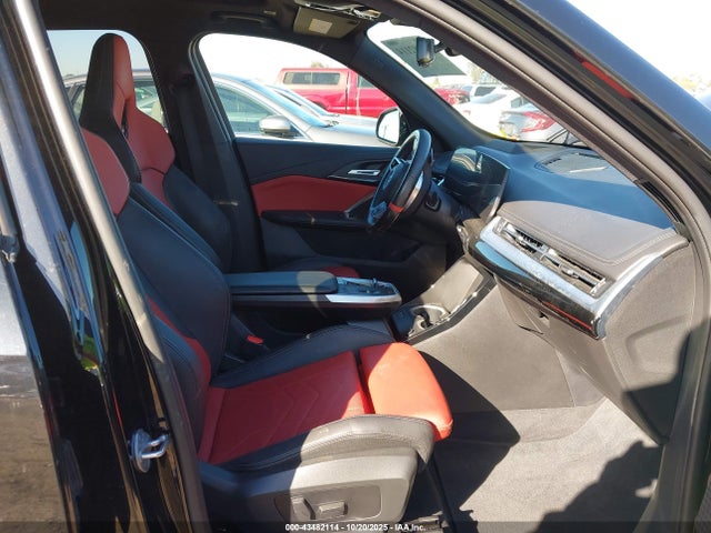 2024 BMW X1 WBX13EF00R5X86756 Photo 4