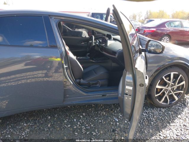 2024 TOYOTA PRIUS PRIME JTDACACU9R3017326 Photo 4