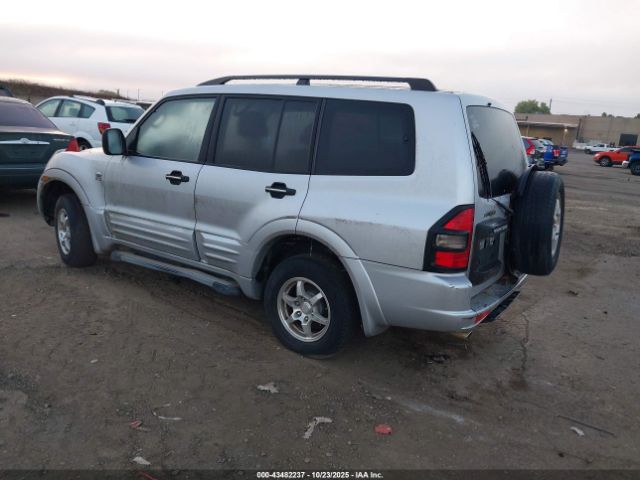 2002 MITSUBISHI MONTERO JA4MW31R22J064143 Photo 2
