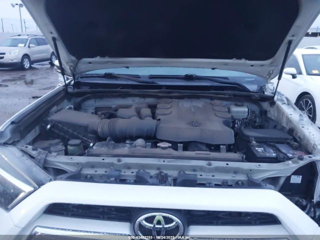 2018 TOYOTA 4RUNNER JTEBU5JR6J5535597 Photo 9