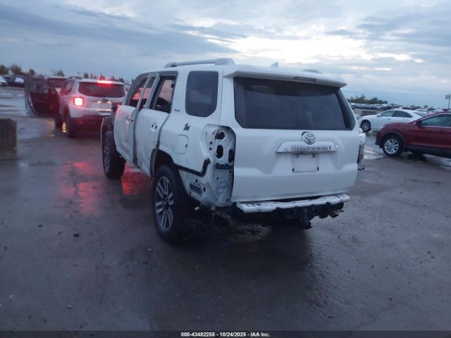 2018 TOYOTA 4RUNNER JTEBU5JR6J5535597 Photo 2