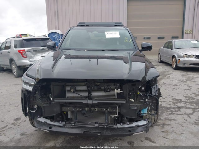 Toyota 4runner Hybrid Platinum 2025 JTEVB5BR0S5001112 Image 13