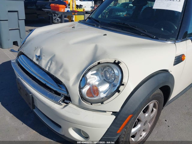 2009 MINI COOPER WMWMF33559TW77899 Photo 5