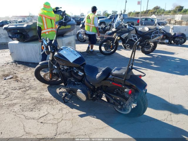 2018 HARLEY-DAVIDSON FXBB 1HD1YJJ33JC085085 Photo 2