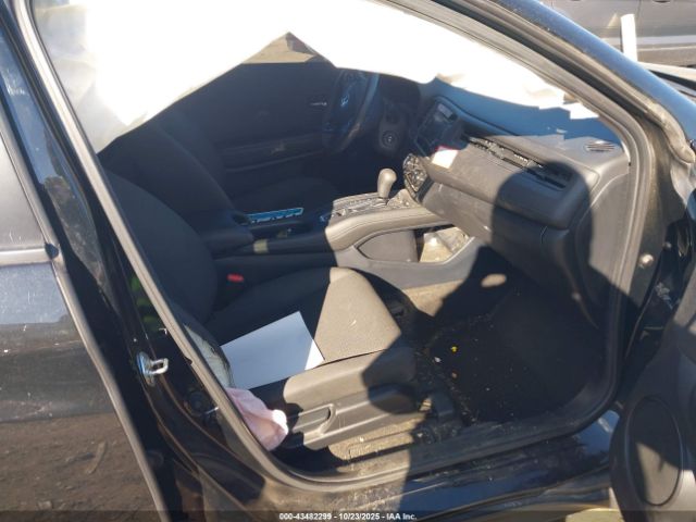 2019 HONDA HR-V 3CZRU6H38KG709779 Photo 4