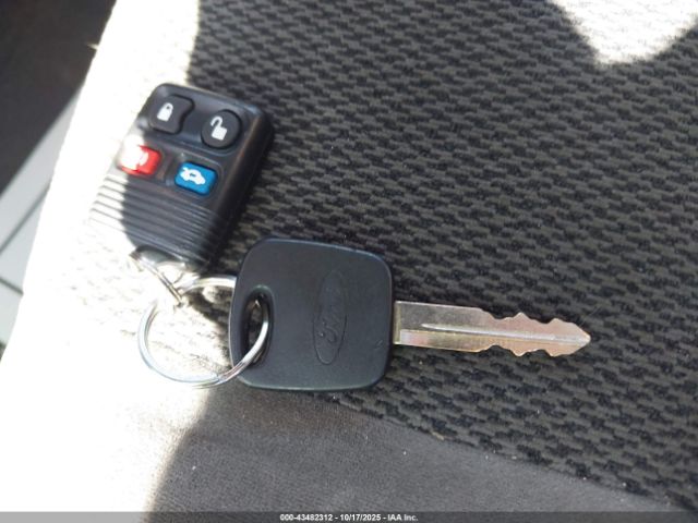 2003 FORD FOCUS 1FAFP34P13W335922 Photo 10