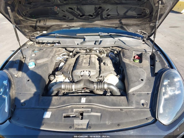 2016 PORSCHE CAYENNE WP1AC2A29GLA89324 Photo 9