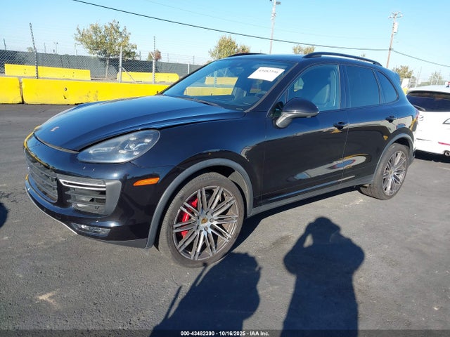 2016 PORSCHE CAYENNE WP1AC2A29GLA89324 Photo 1