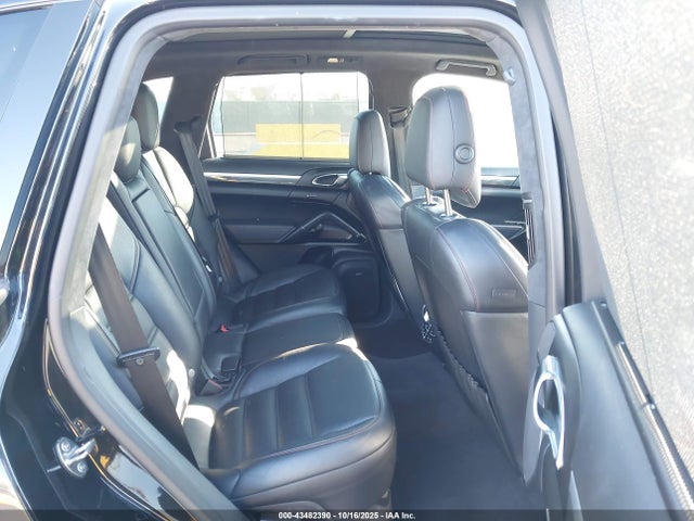 2016 PORSCHE CAYENNE WP1AC2A29GLA89324 Photo 7
