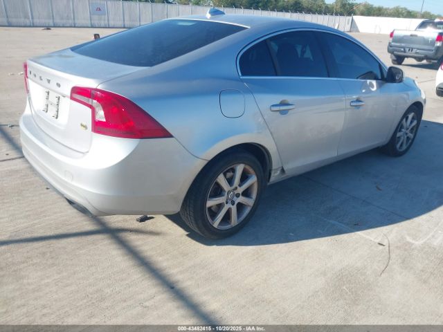 2016 VOLVO S60 YV126MFK4G2407545 Photo 3