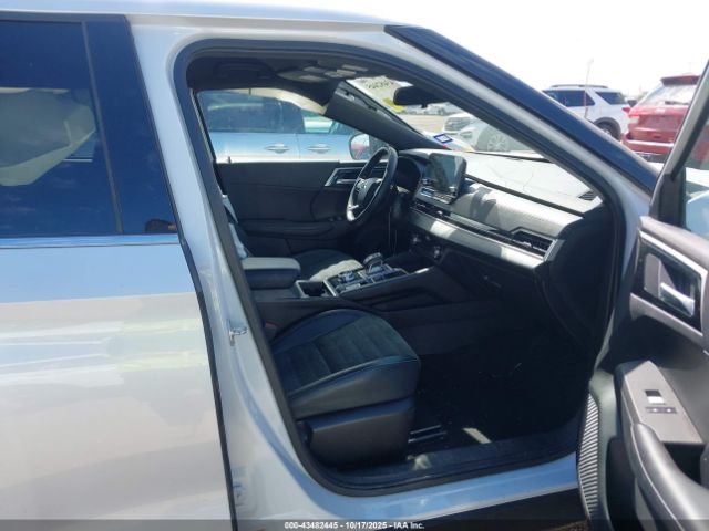 2024 MITSUBISHI OUTLANDER JA4J3VA85RZ008952 Photo 4