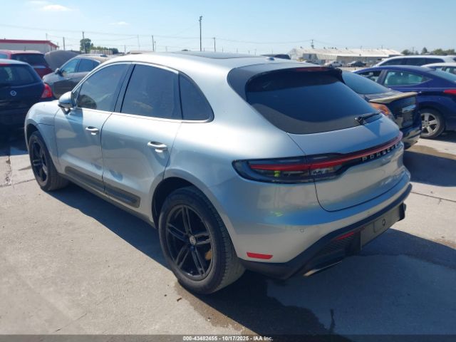 2024 PORSCHE MACAN WP1AA2A52RLB16396 Photo 2