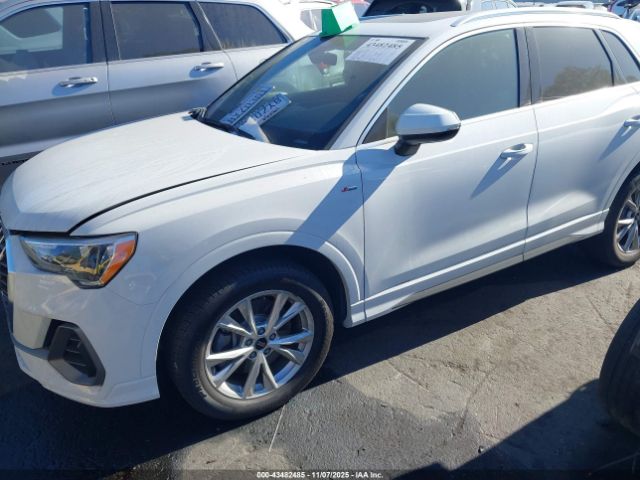2022 AUDI Q3 WA1DECF30N1027717 Photo 1