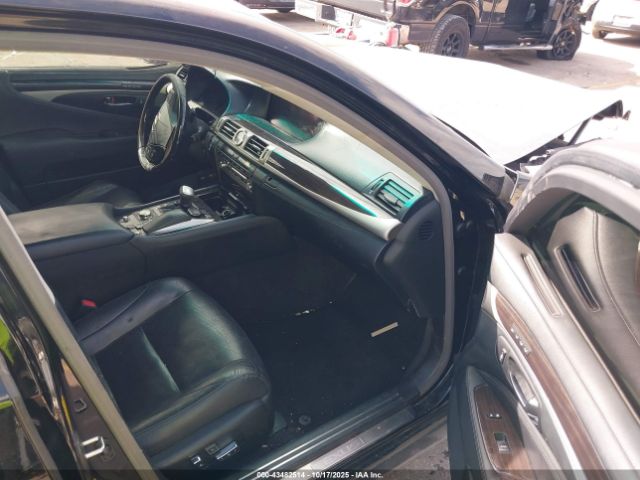 2014 LEXUS LS 460 JTHBL5EFXE5130905 Photo 4