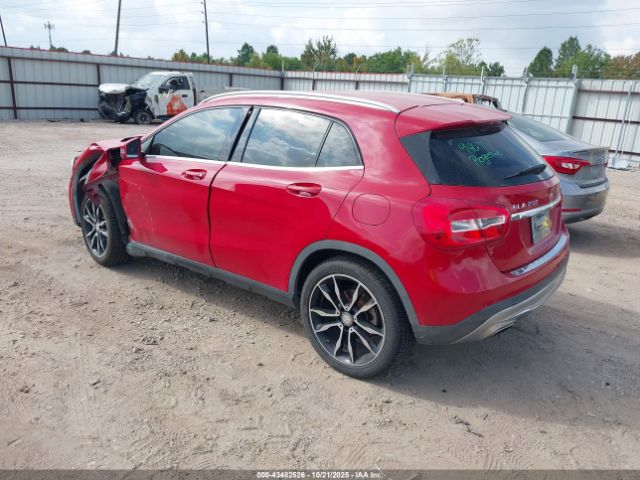 2015 MERCEDES-BENZ GLA 250 WDCTG4GB3FJ057538 Photo 2