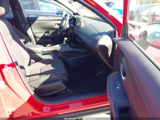 2023 HONDA HR-V 3CZRZ1H59PM740067 Photo 4