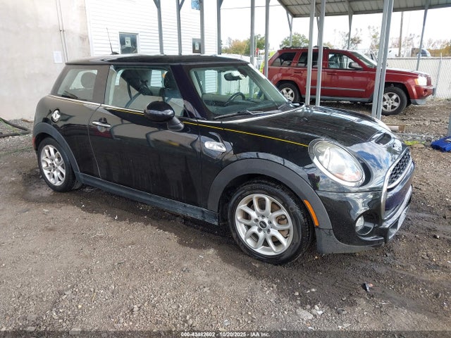 2015 MINI HARDTOP WMWXP7C57F2A59229 Photo 0
