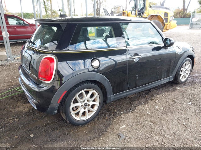 2015 MINI HARDTOP WMWXP7C57F2A59229 Photo 3
