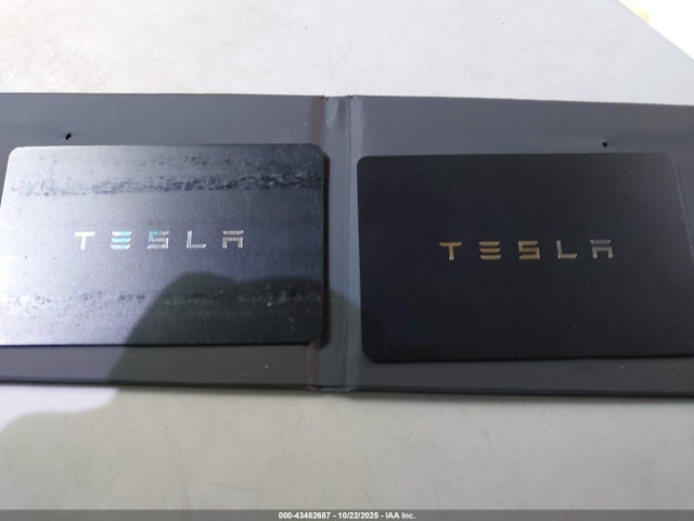 2023 TESLA MODEL Y 7SAYGDED5PF961452 Photo 10