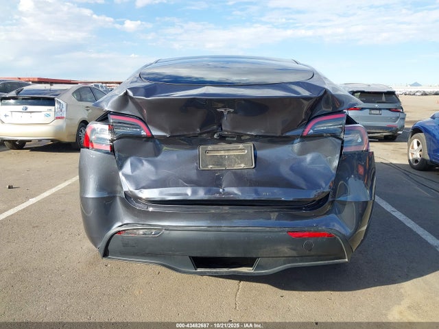 2023 TESLA MODEL Y 7SAYGDED5PF961452 Photo 5