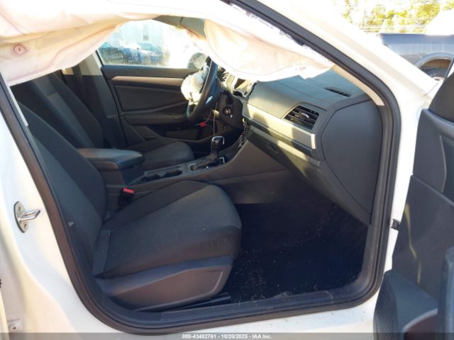 2020 VOLKSWAGEN JETTA 3VWC57BU3LM077662 Photo 4