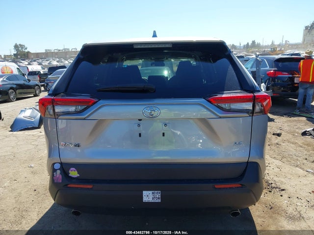 Toyota RAV4 LE 2023 2T3H1RFV8PW278979 Image 17